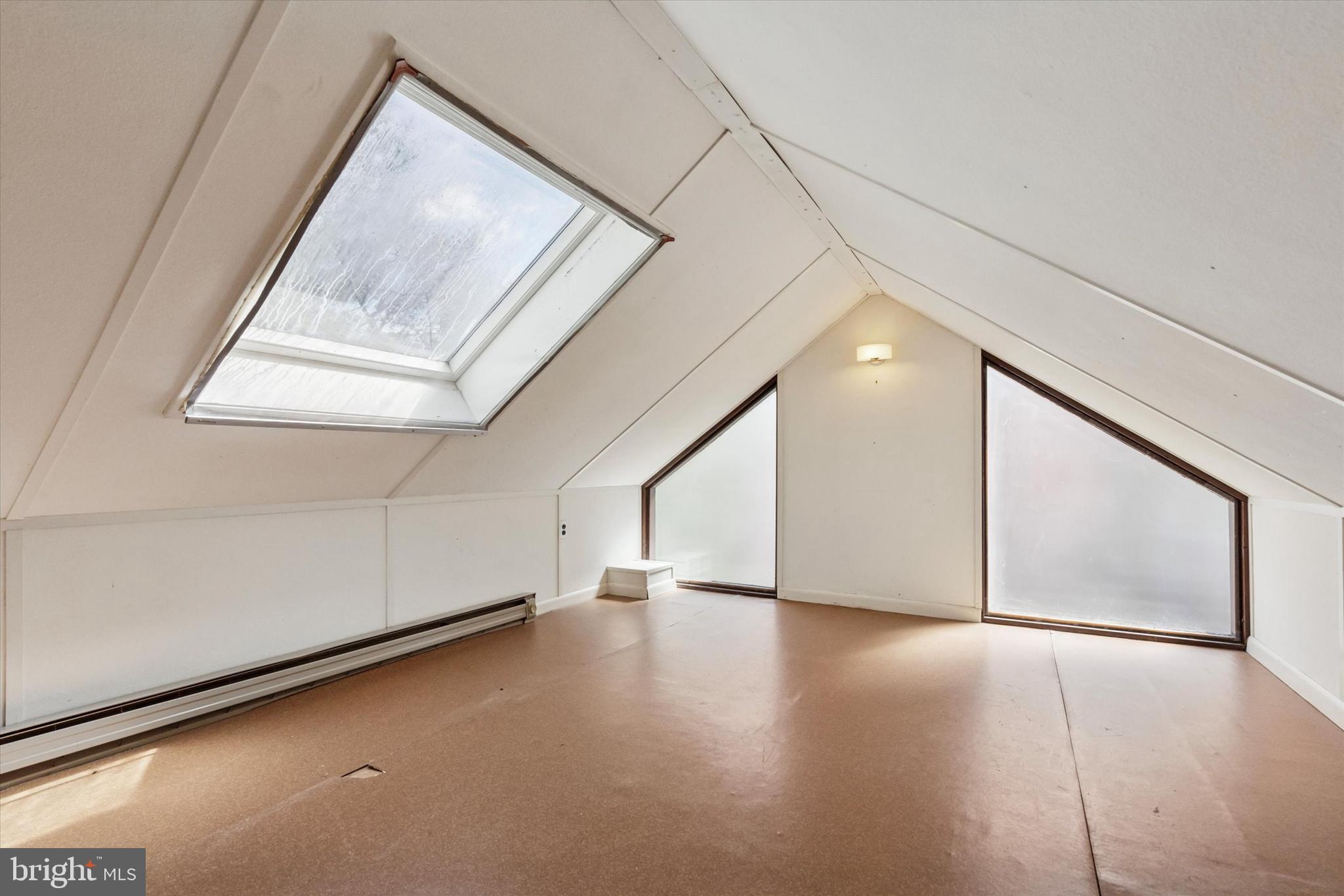 CHESTNUT HILL - Residential