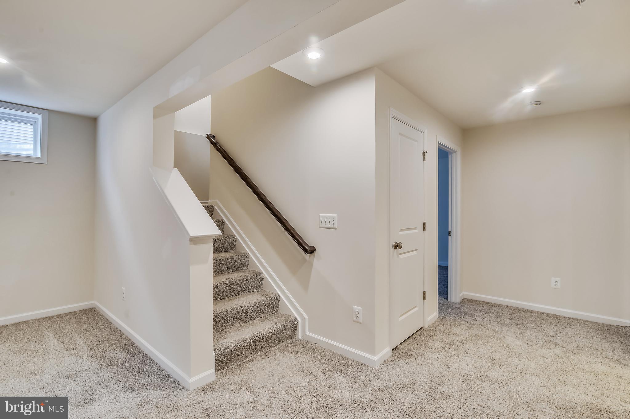 TUSCARORA CREEK - Residential