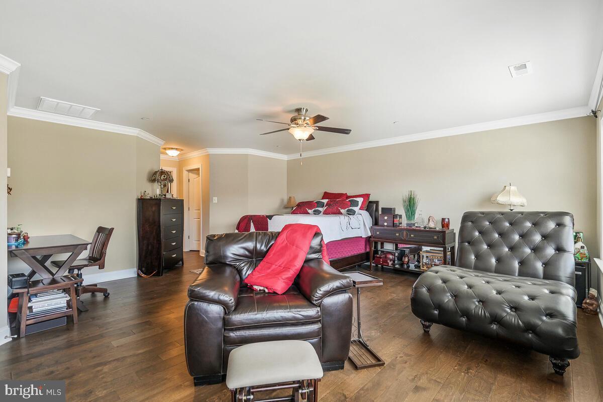 COACHMAN'S PATH - Residential