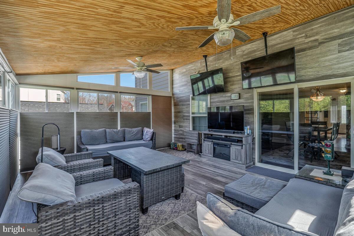 COACHMAN'S PATH - Residential