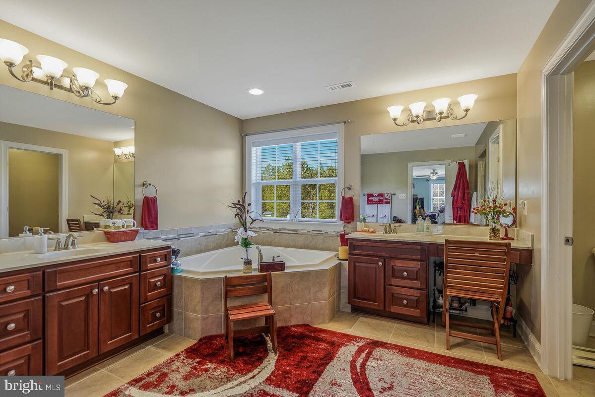 COACHMAN'S PATH - Residential