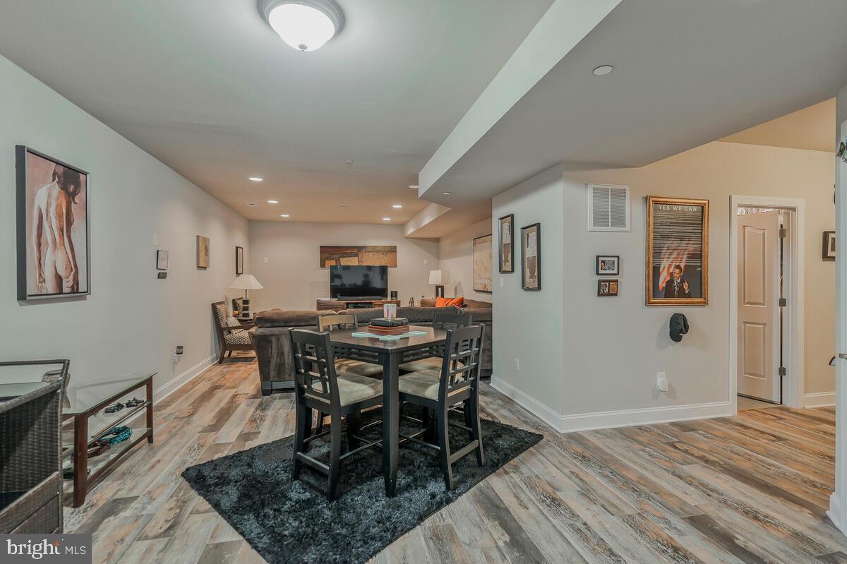 COACHMAN'S PATH - Residential