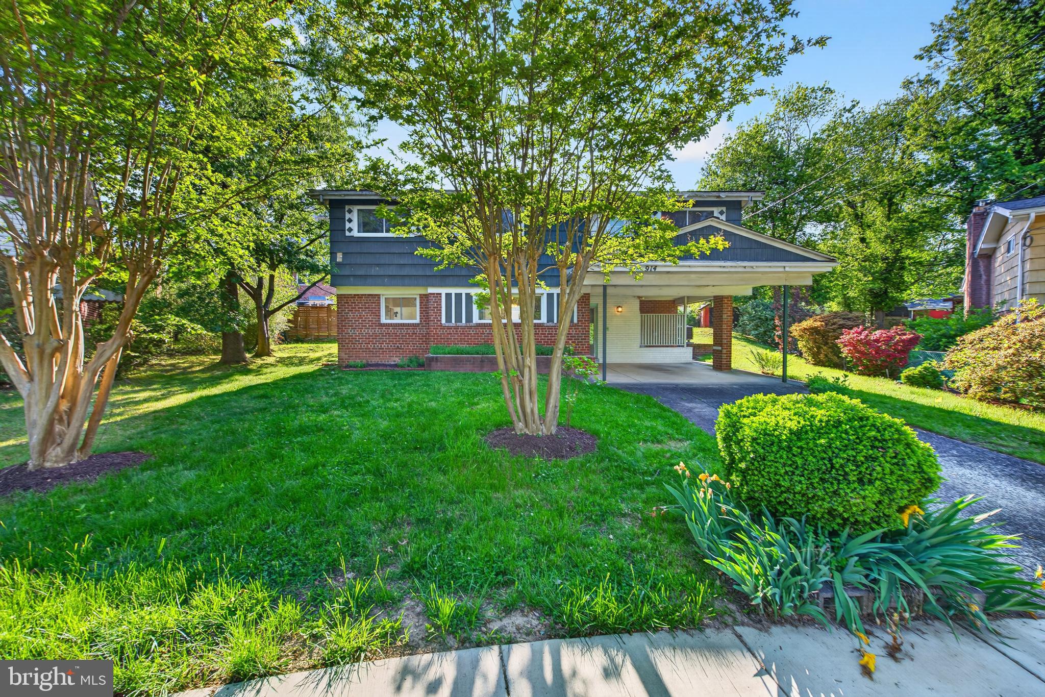 KEMP MILL ESTATES - Residential