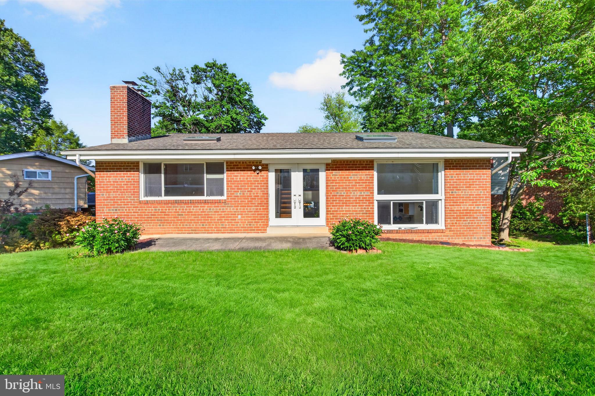 KEMP MILL ESTATES - Residential