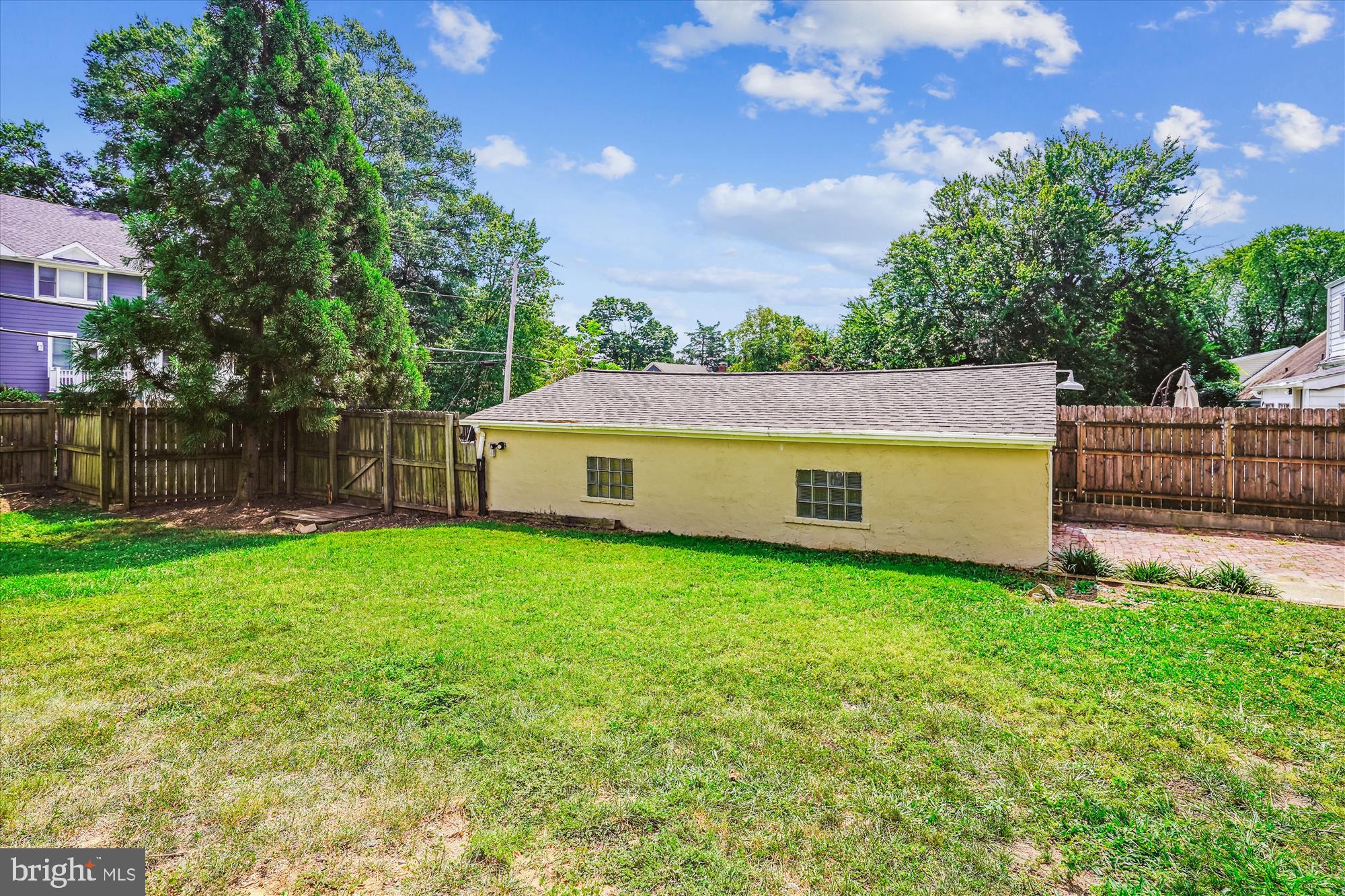 ARLINGTON HEIGHTS - Residential Lease