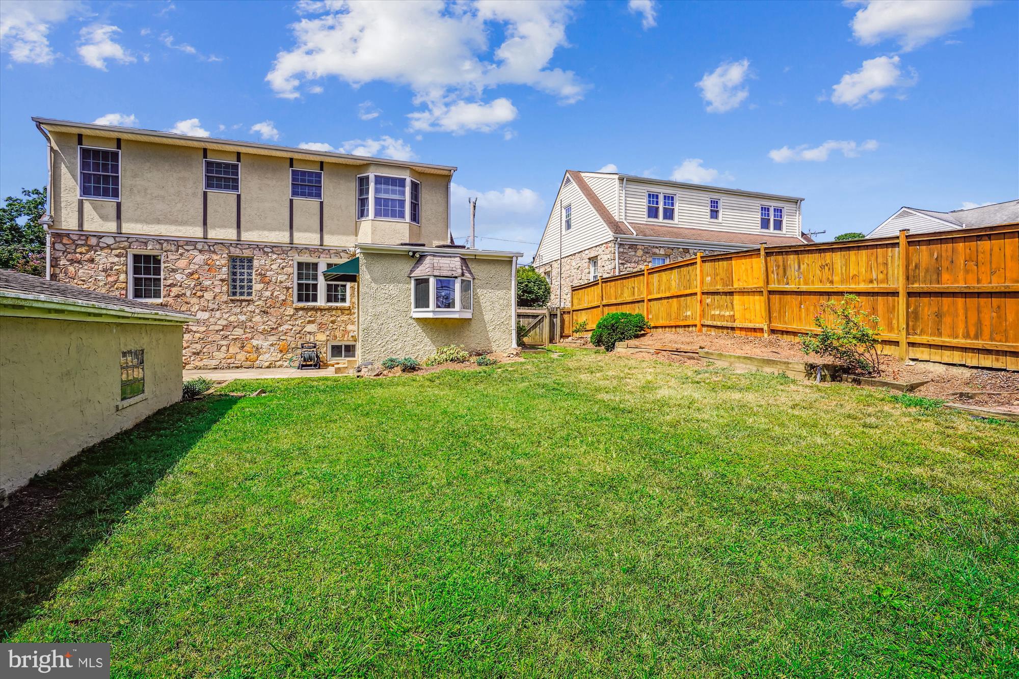 ARLINGTON HEIGHTS - Residential Lease