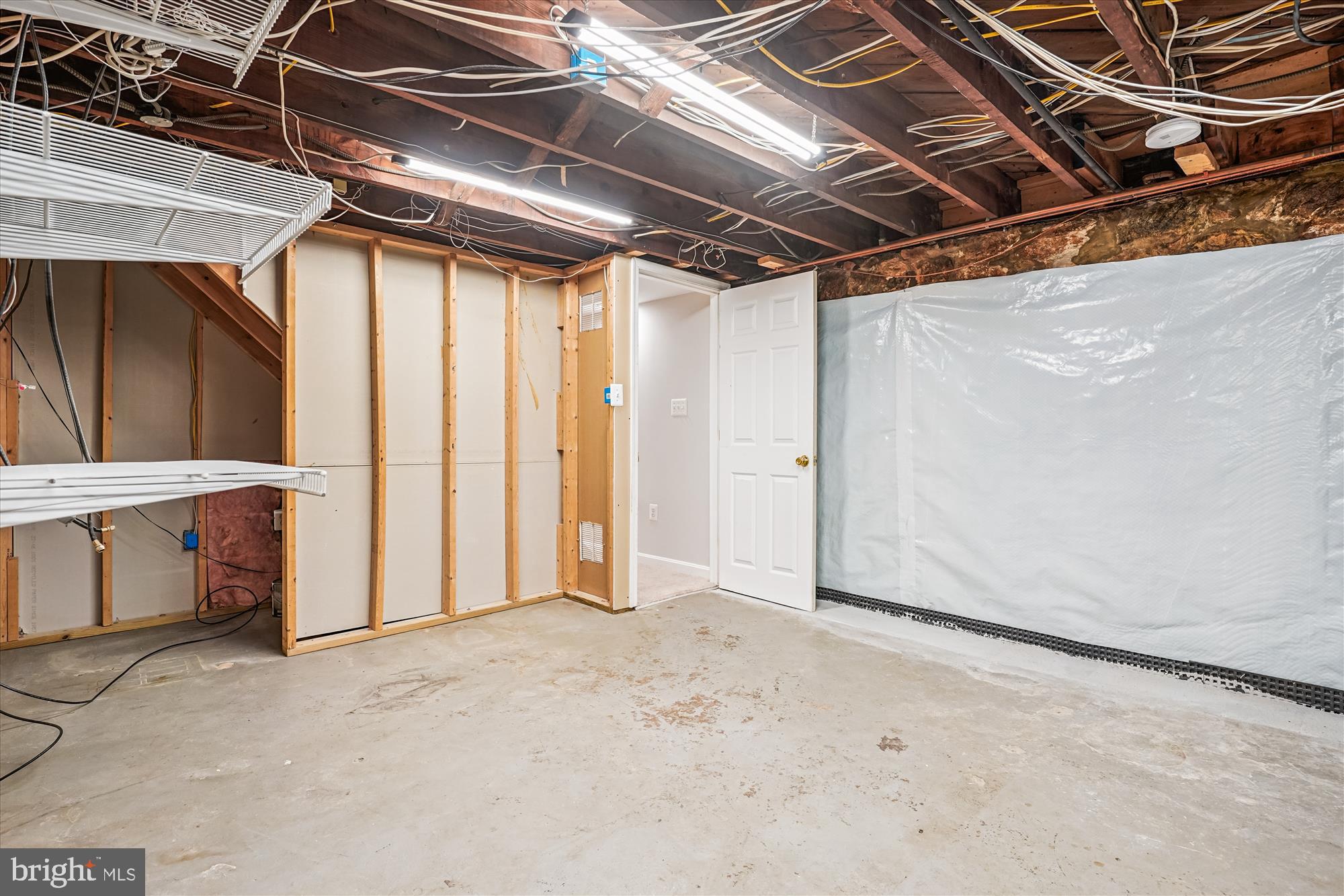 ARLINGTON HEIGHTS - Residential Lease