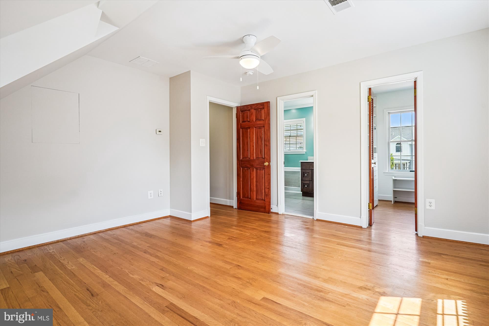 ARLINGTON HEIGHTS - Residential Lease