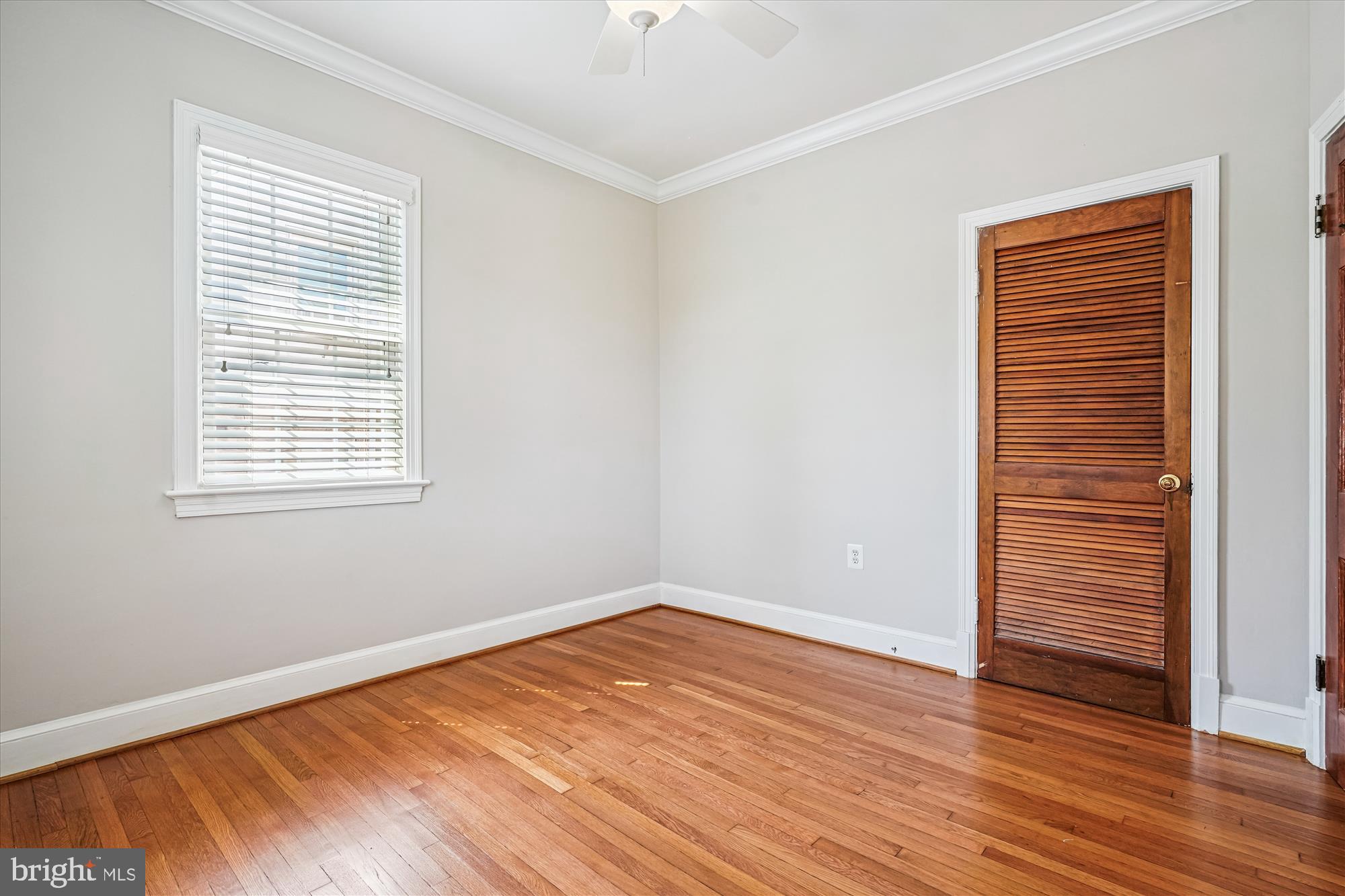 ARLINGTON HEIGHTS - Residential Lease