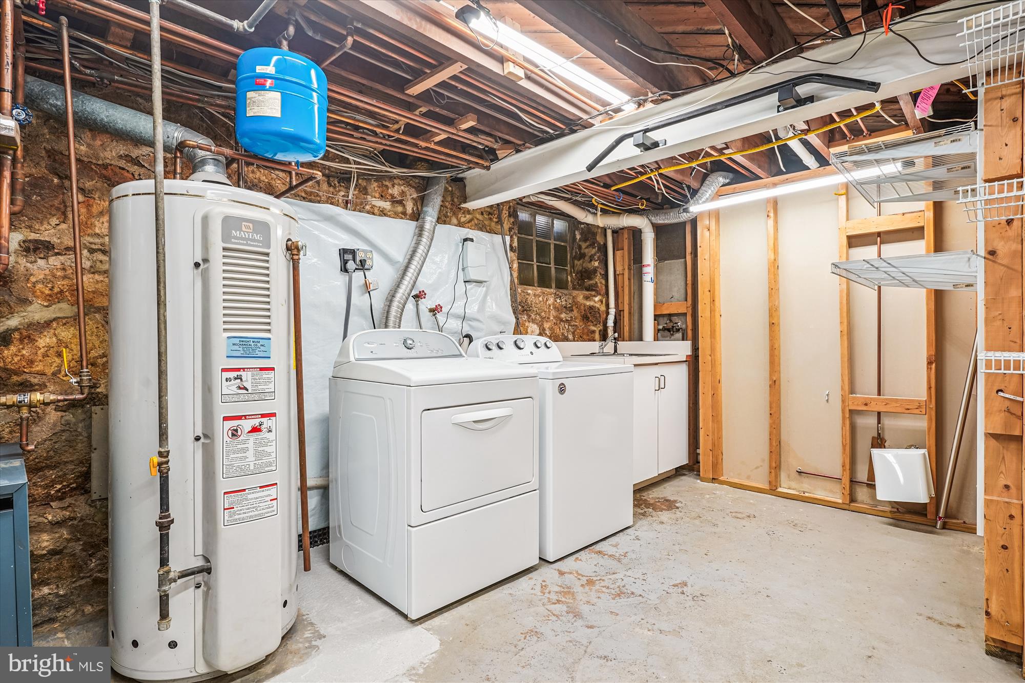 ARLINGTON HEIGHTS - Residential Lease