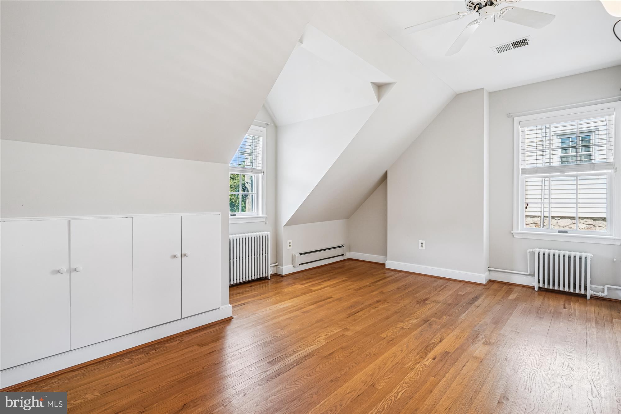 ARLINGTON HEIGHTS - Residential Lease