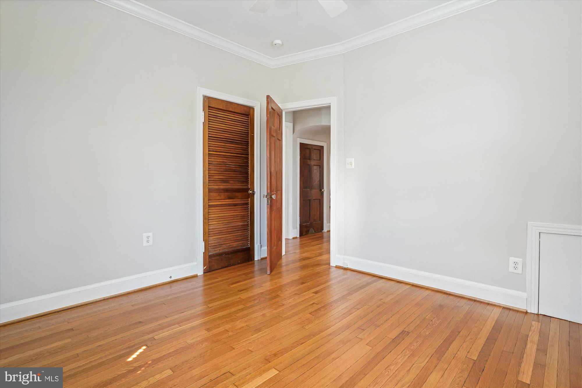 ARLINGTON HEIGHTS - Residential Lease