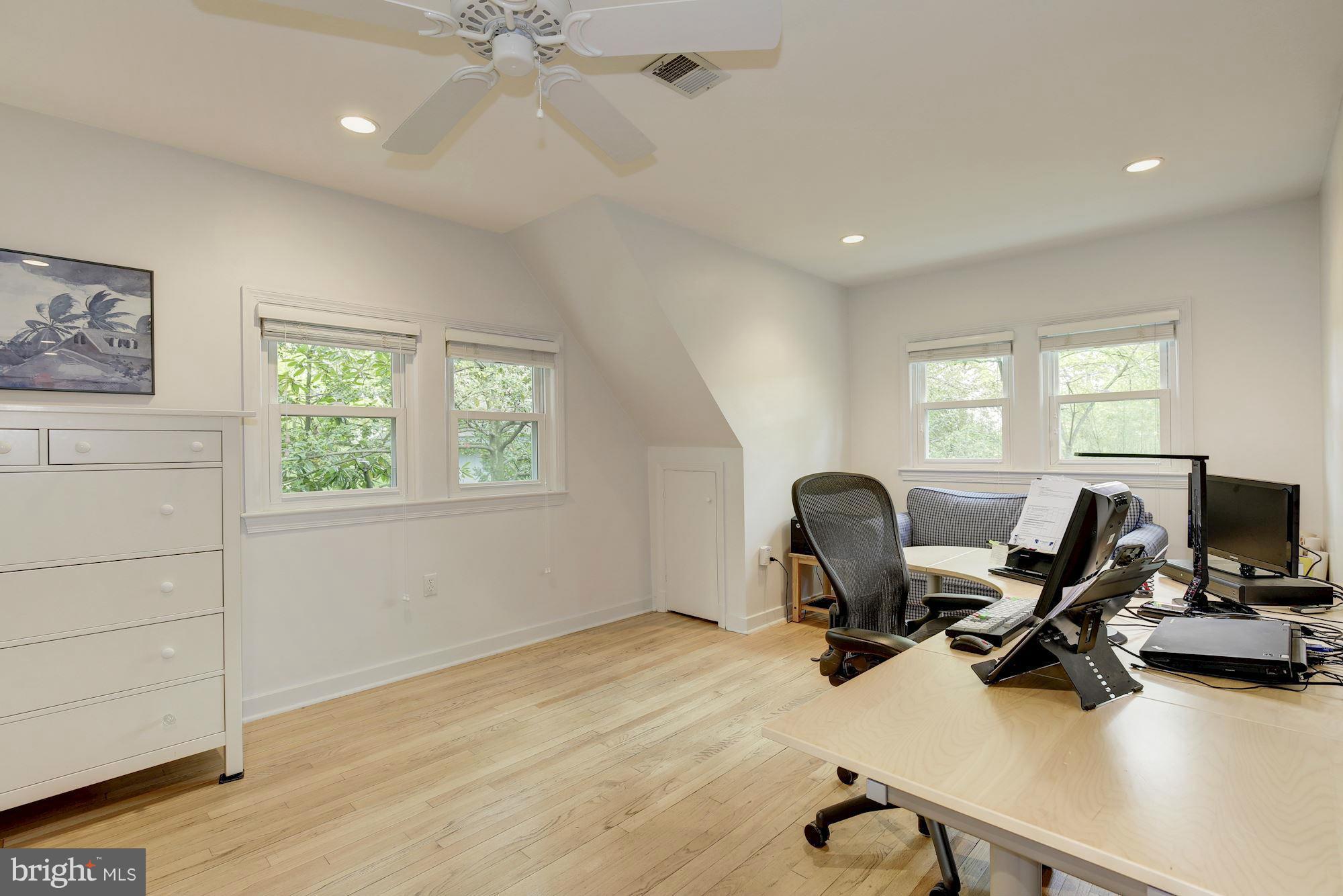 GLEN ECHO HEIGHTS - Residential