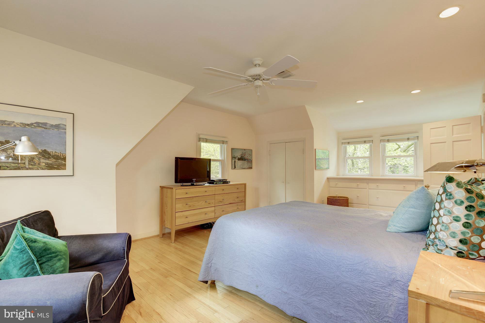 GLEN ECHO HEIGHTS - Residential