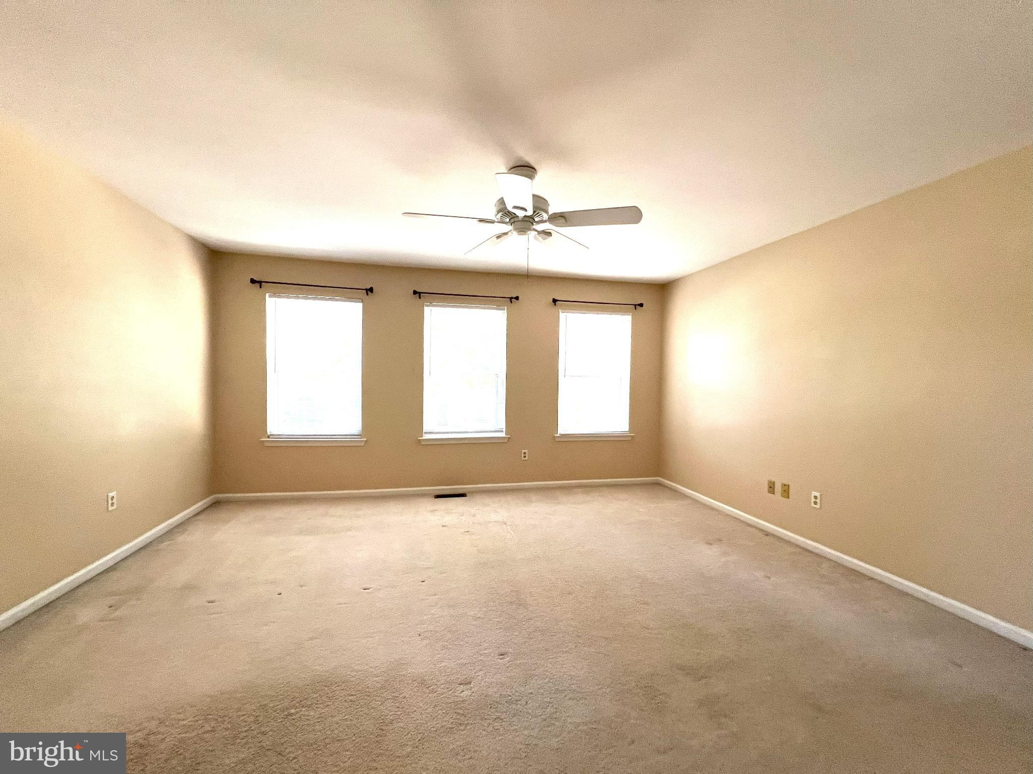 BLUE BELL WOODS - Residential Lease