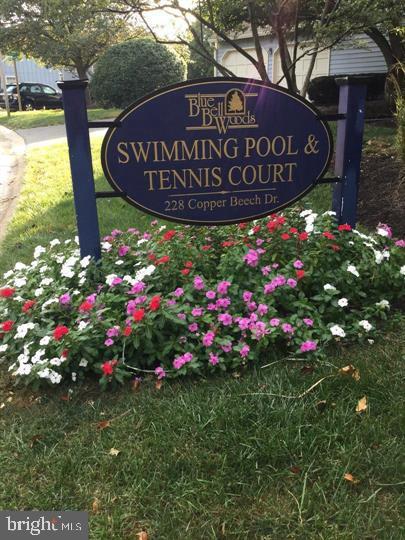 BLUE BELL WOODS - Residential Lease