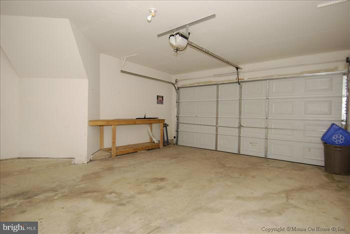 MOUNT VERNON MEADOWS - Residential Lease