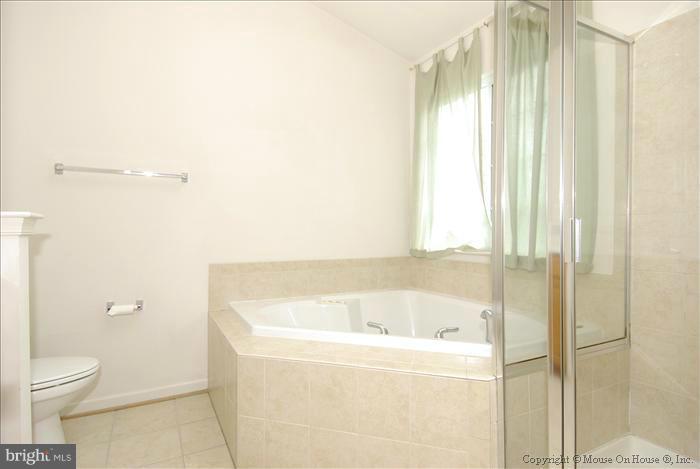 MOUNT VERNON MEADOWS - Residential Lease