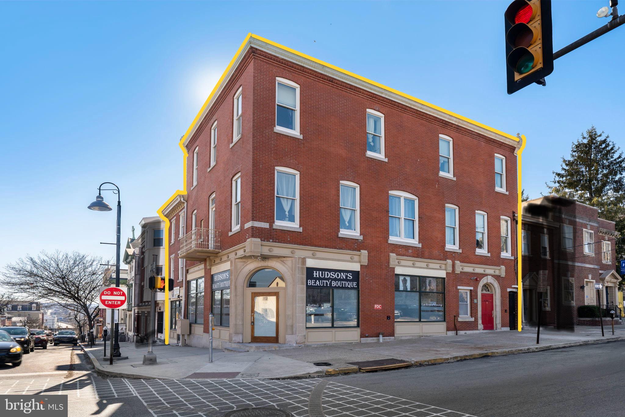 423-425 DEKALB STREET