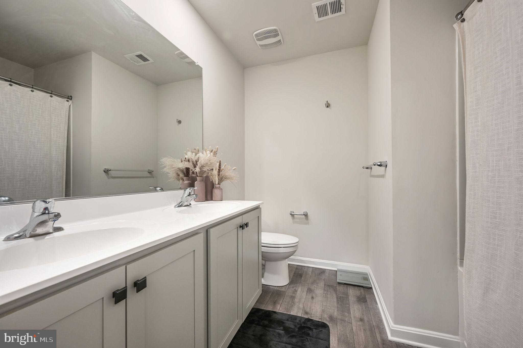 SIMPSONS CROSSING - Residential