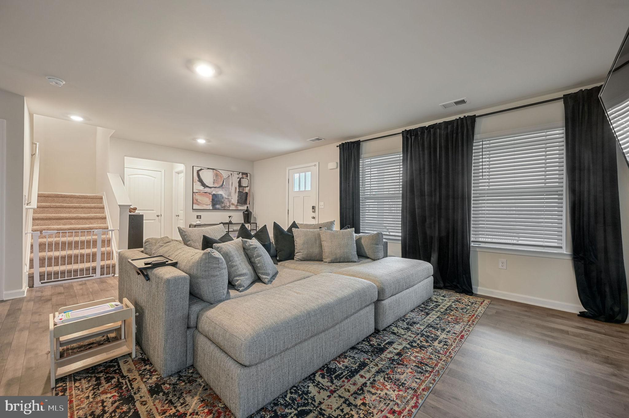 SIMPSONS CROSSING - Residential