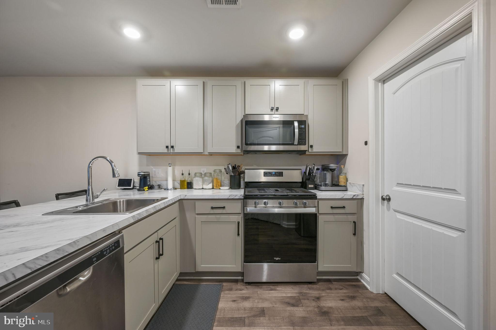 SIMPSONS CROSSING - Residential