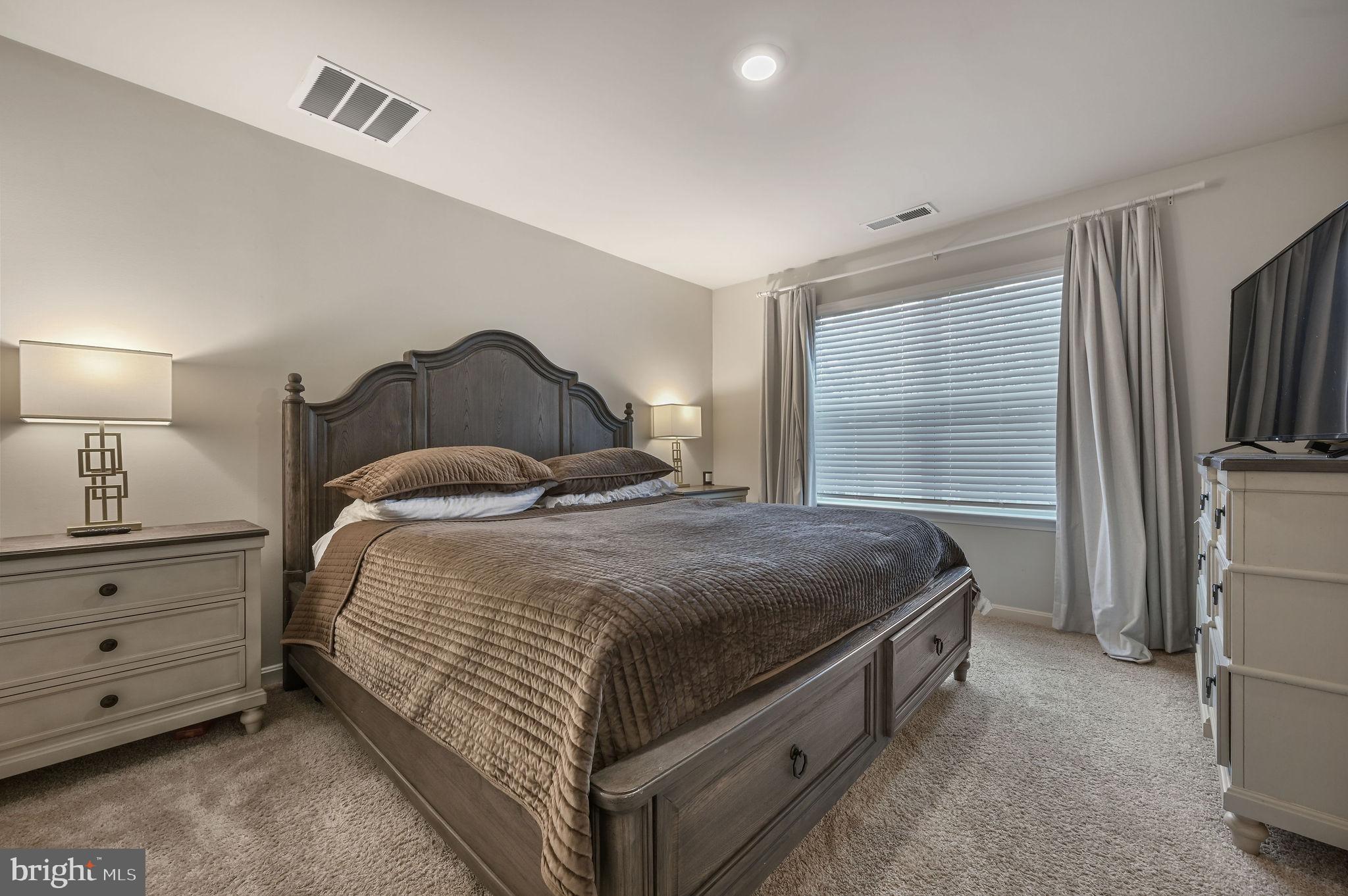 SIMPSONS CROSSING - Residential