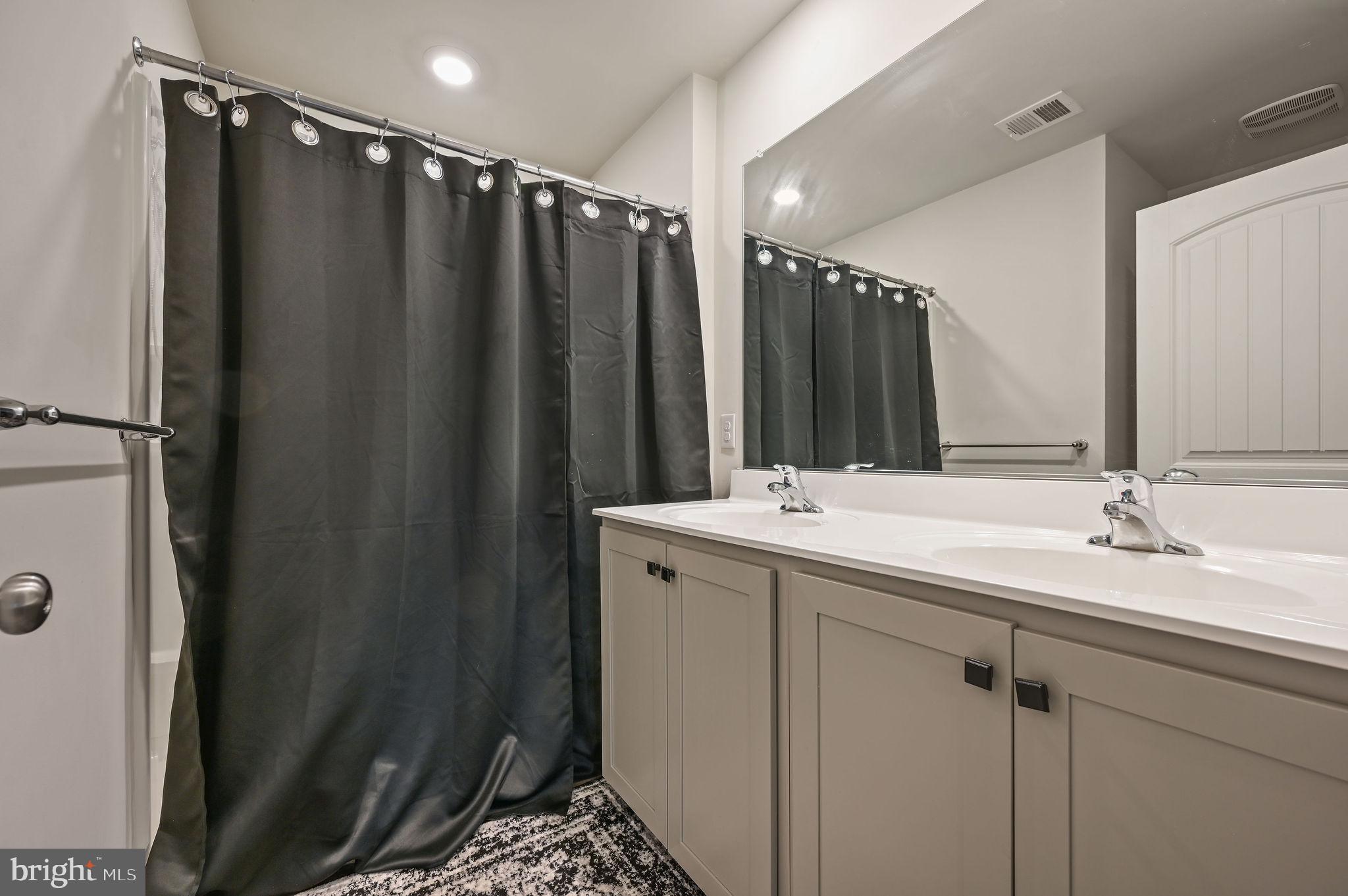 SIMPSONS CROSSING - Residential