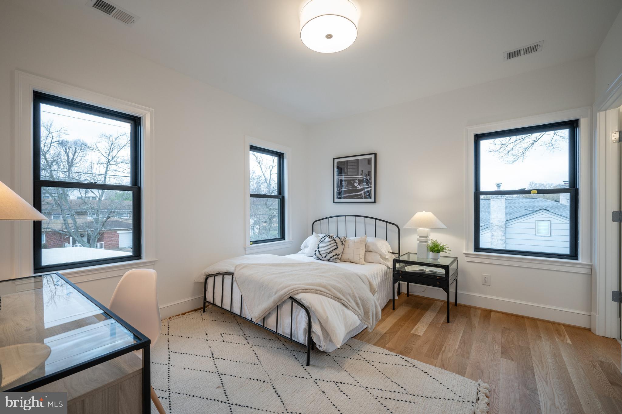 OAKWOOD KNOLLS - Residential