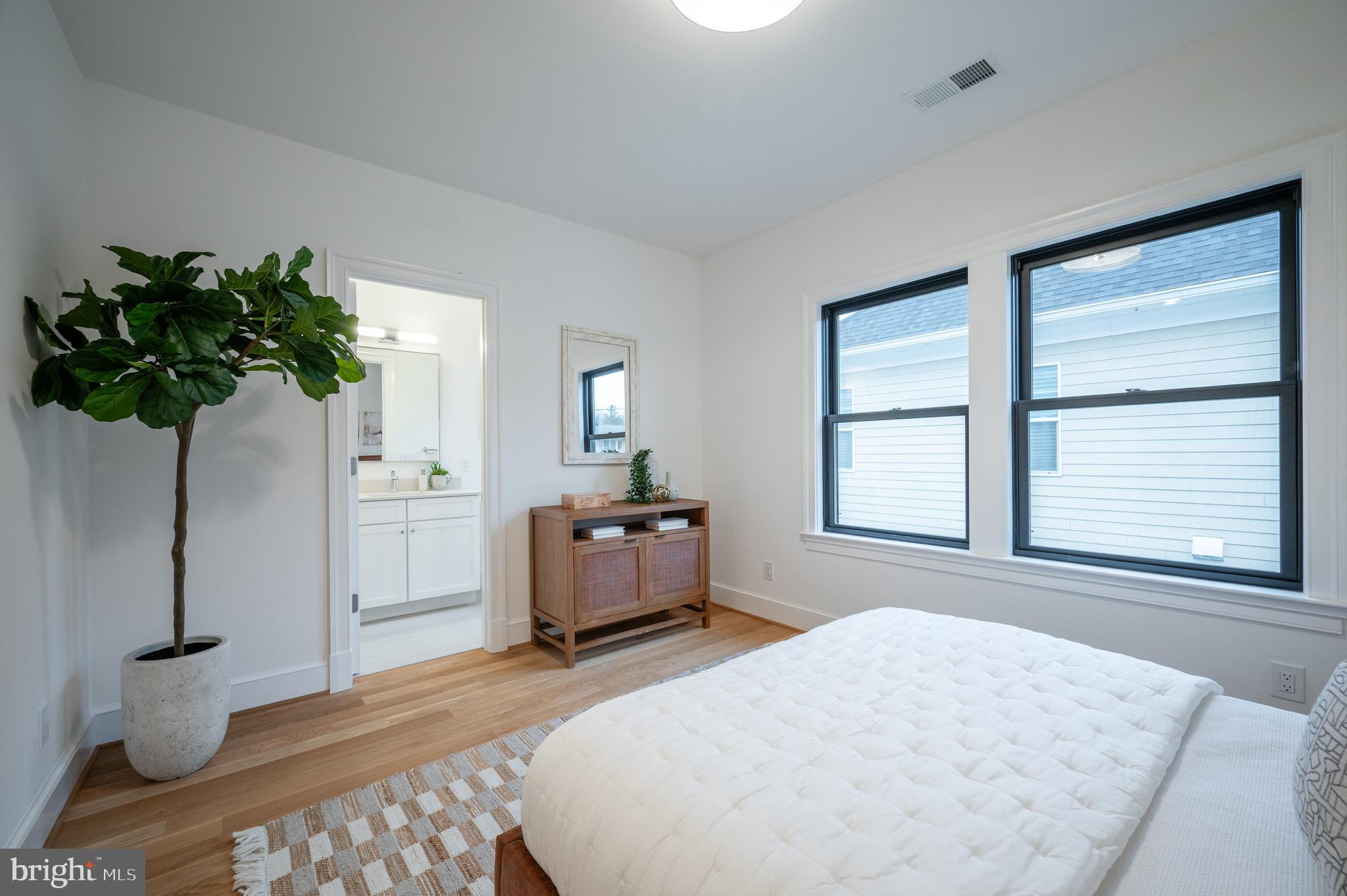 OAKWOOD KNOLLS - Residential