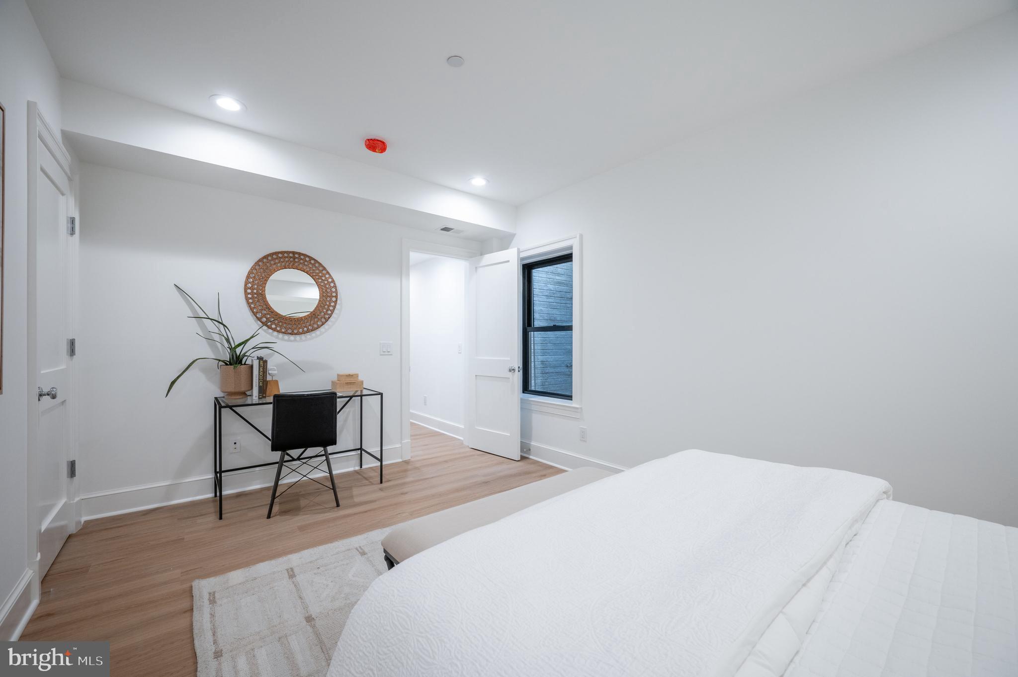 OAKWOOD KNOLLS - Residential