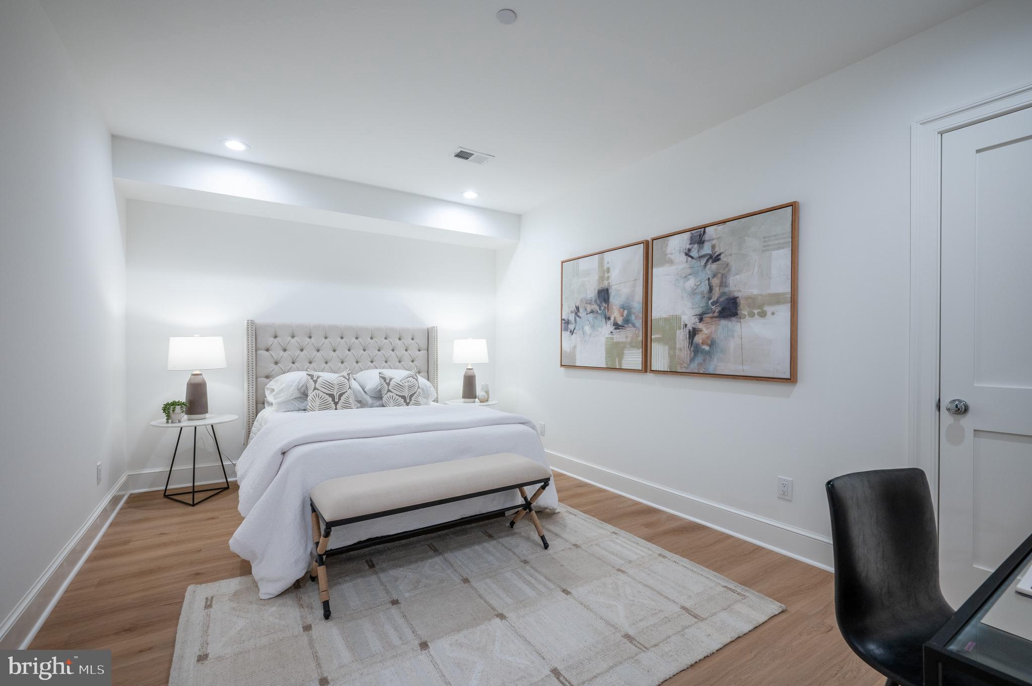 OAKWOOD KNOLLS - Residential