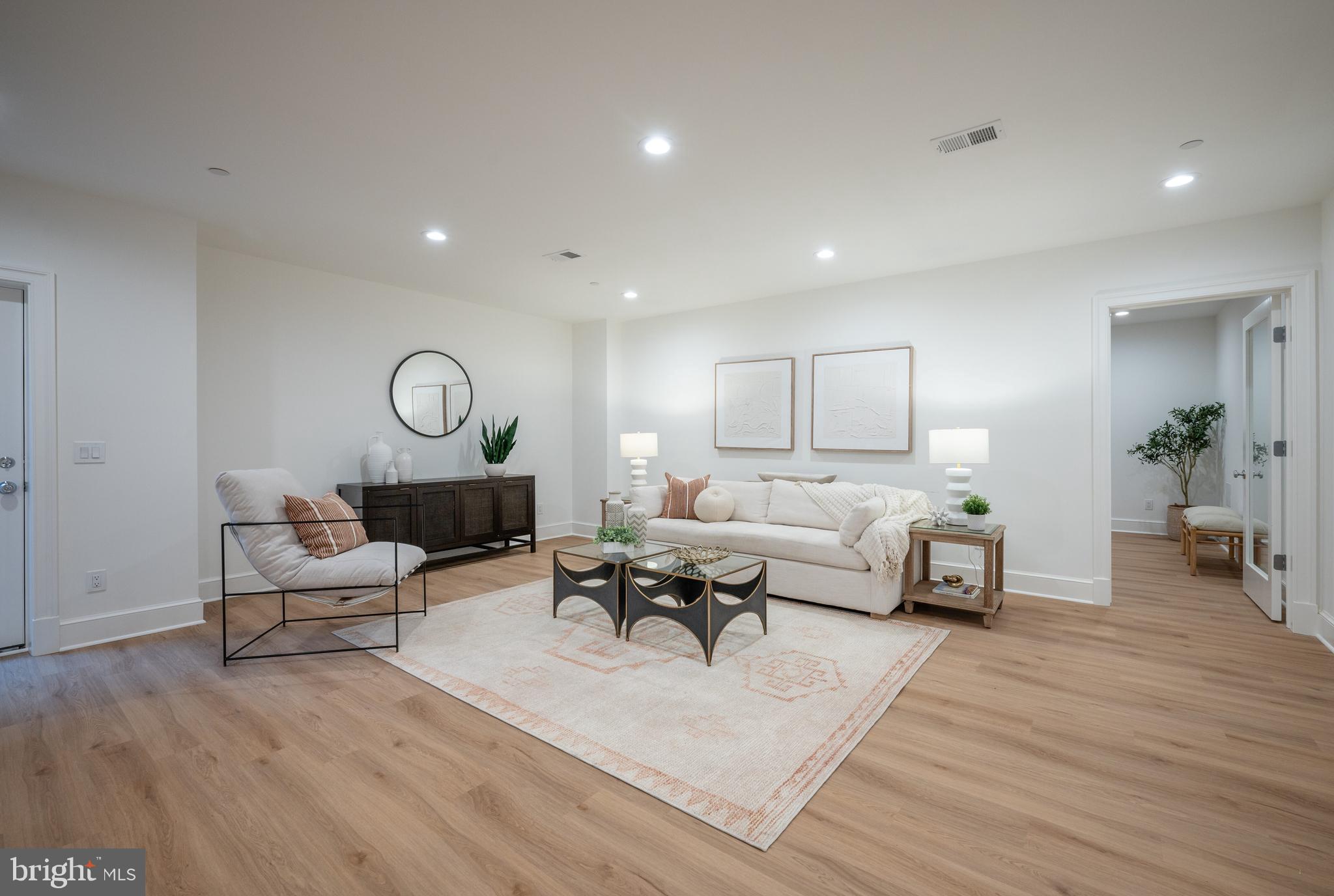 OAKWOOD KNOLLS - Residential