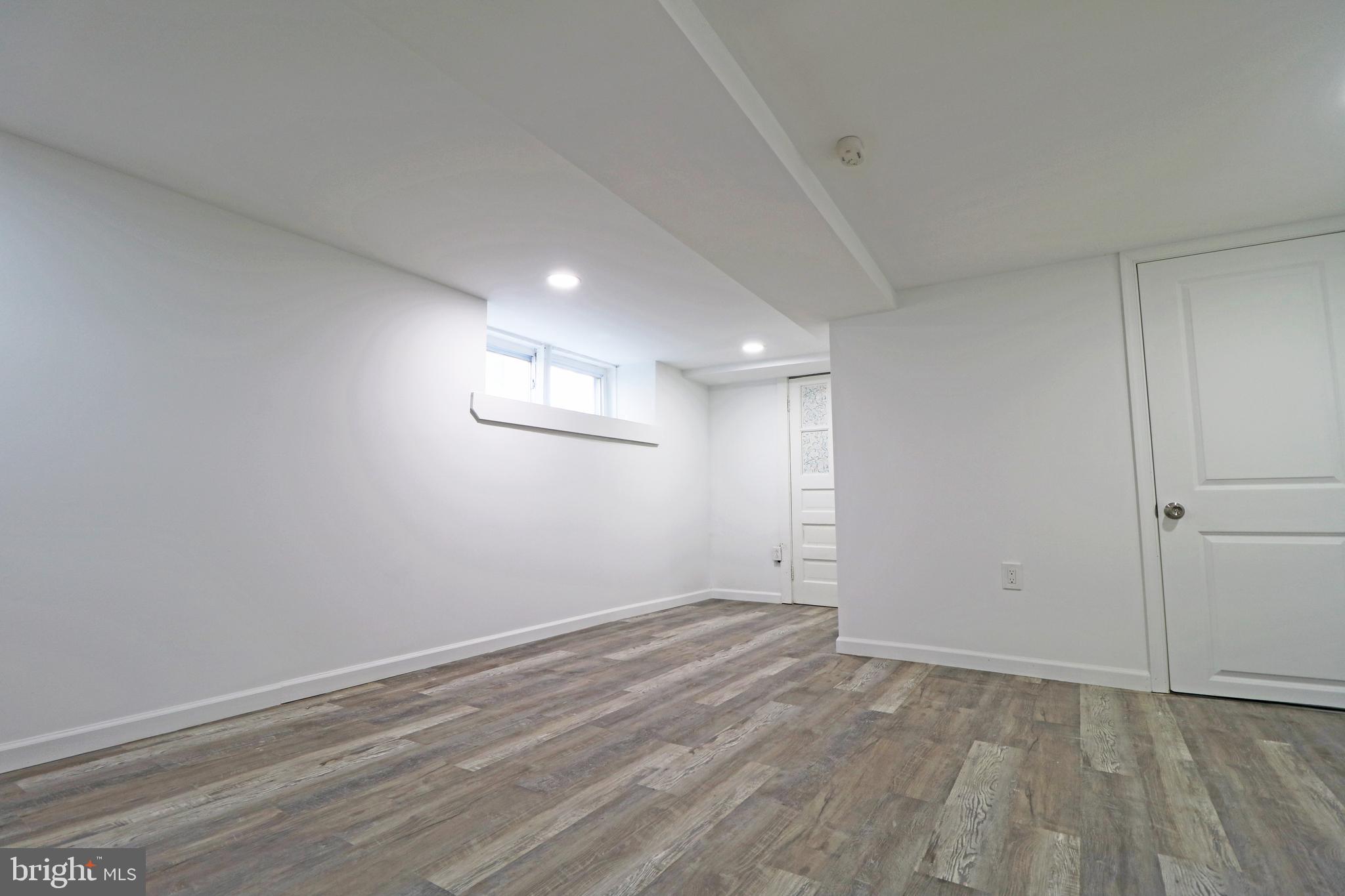 COBBS CREEK - Residential