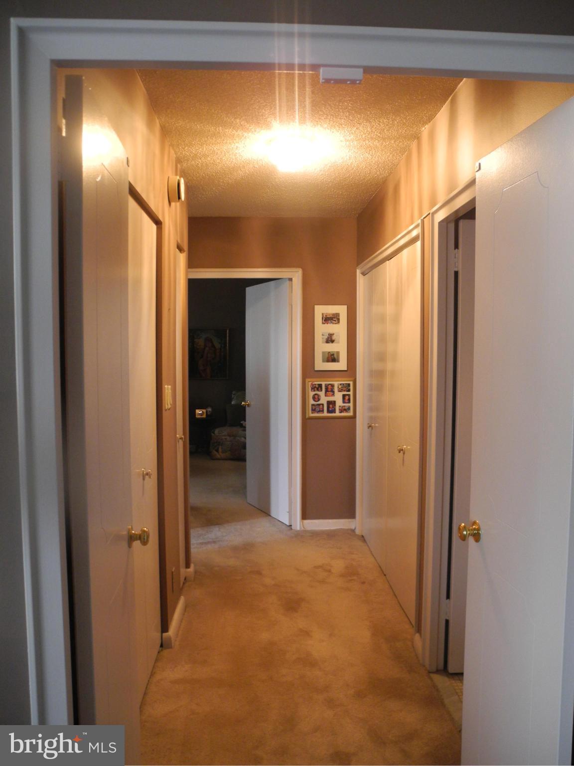 PARK TOWERS EAST - Residential