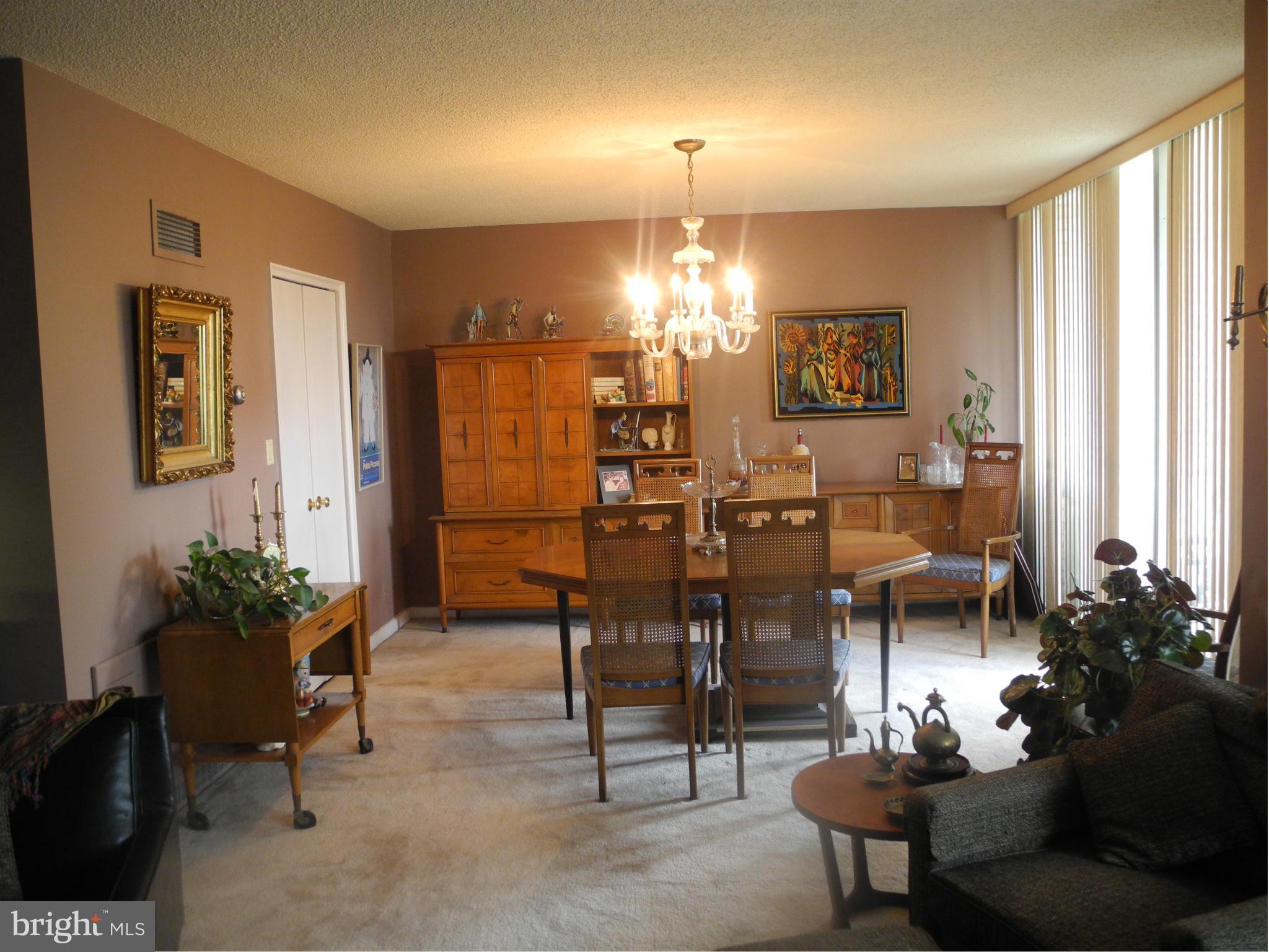 PARK TOWERS EAST - Residential