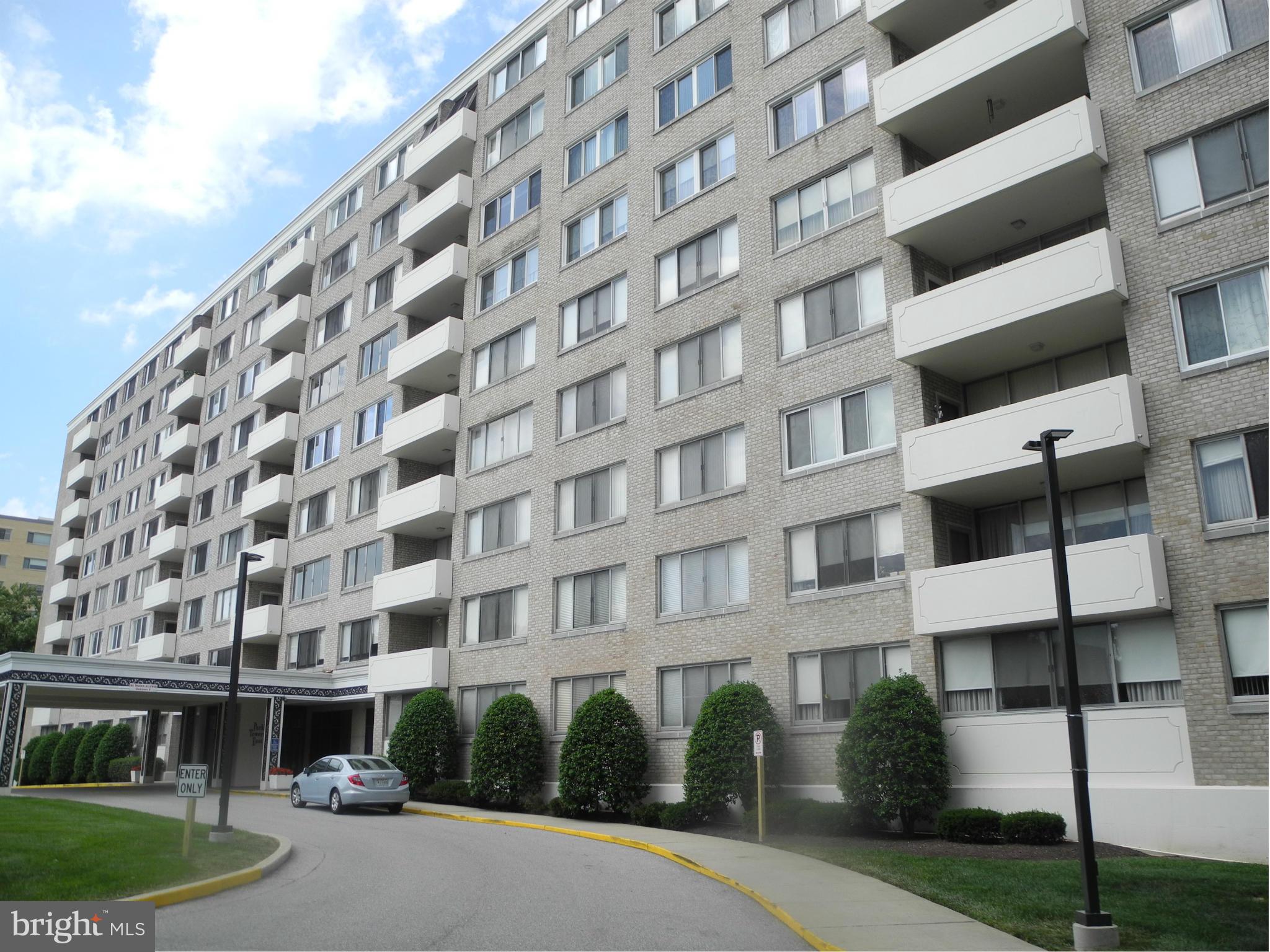 PARK TOWERS EAST - Residential