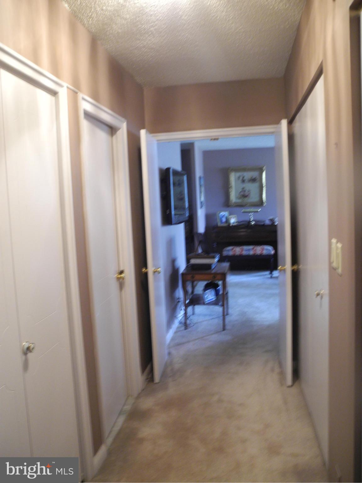 PARK TOWERS EAST - Residential