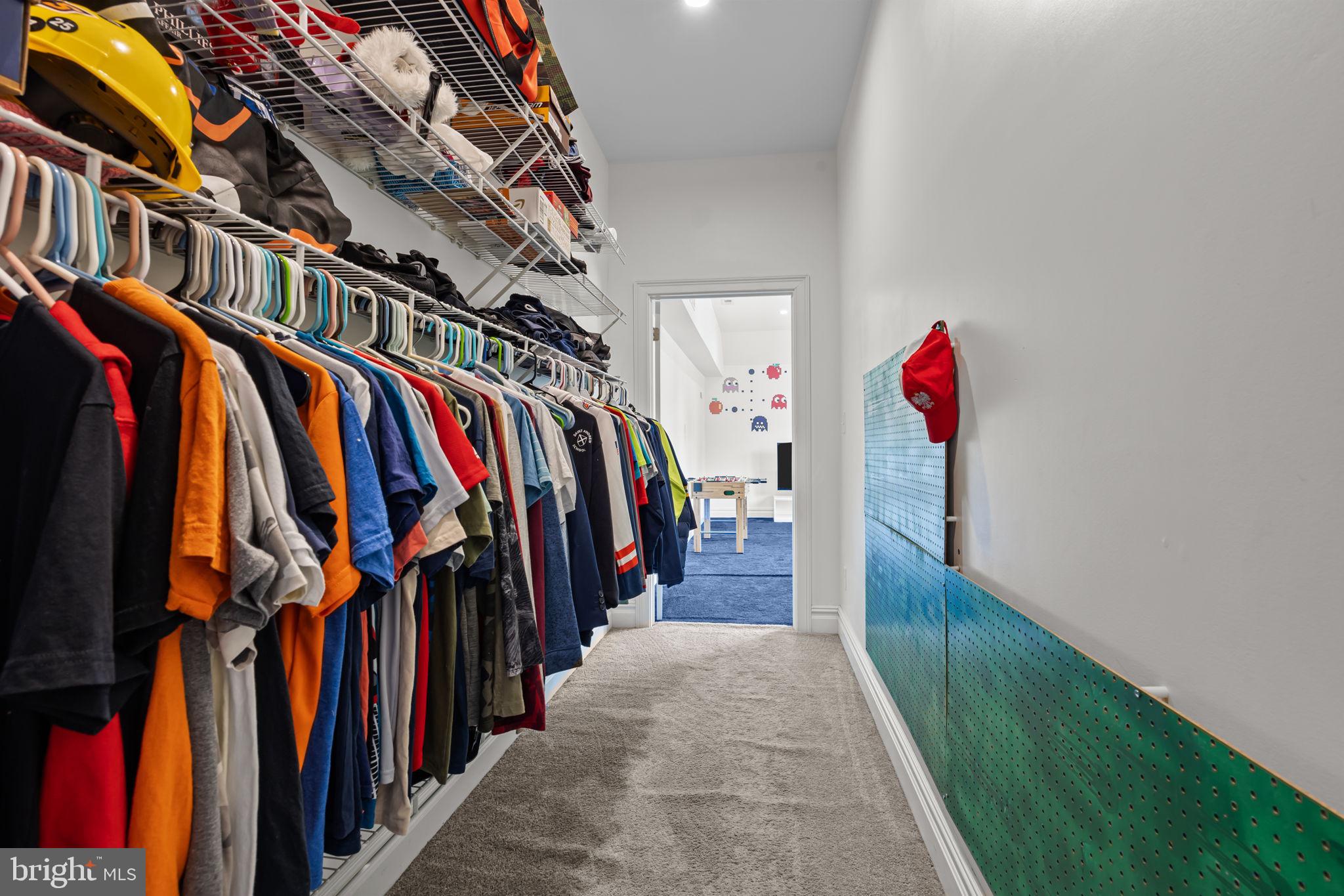 PINEVILLE - Residential