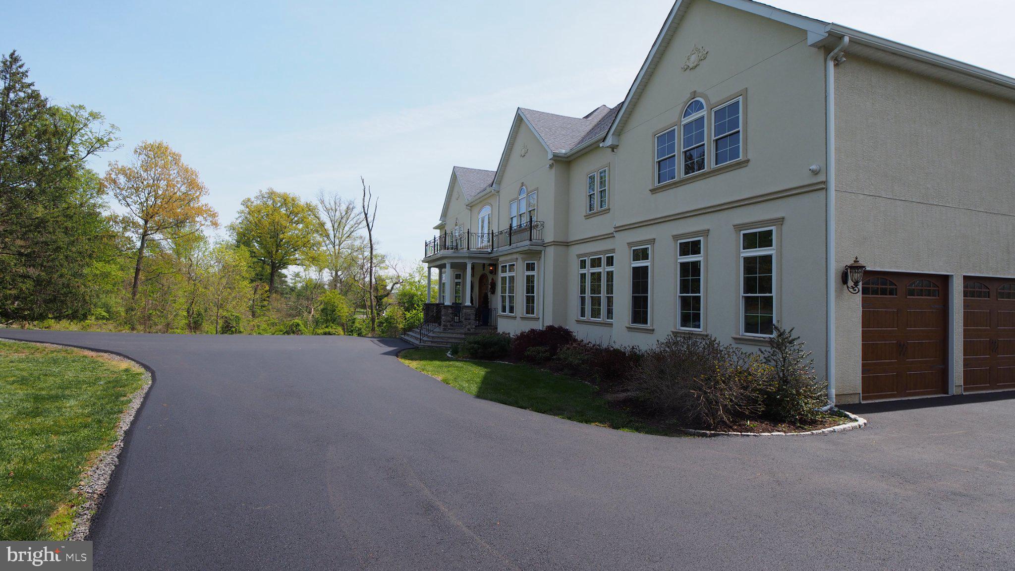 PINEVILLE - Residential