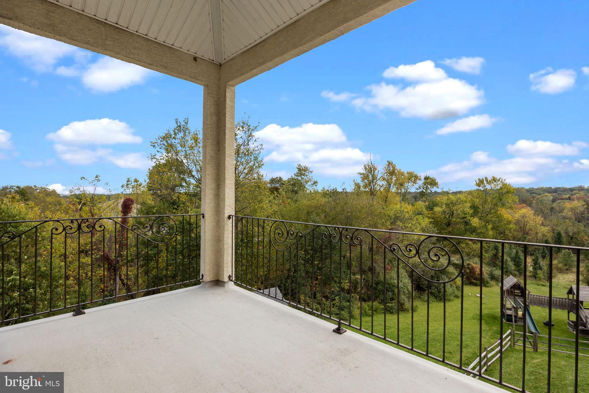 PINEVILLE - Residential