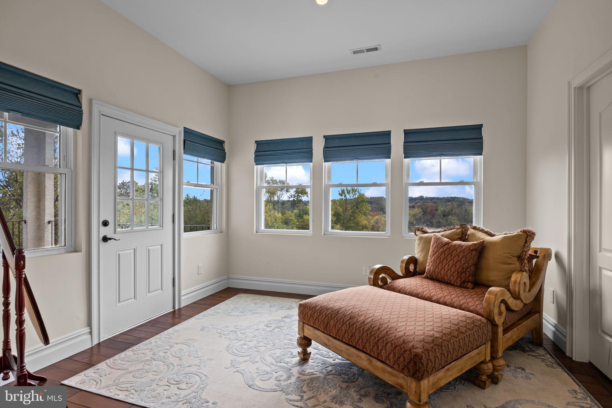 PINEVILLE - Residential