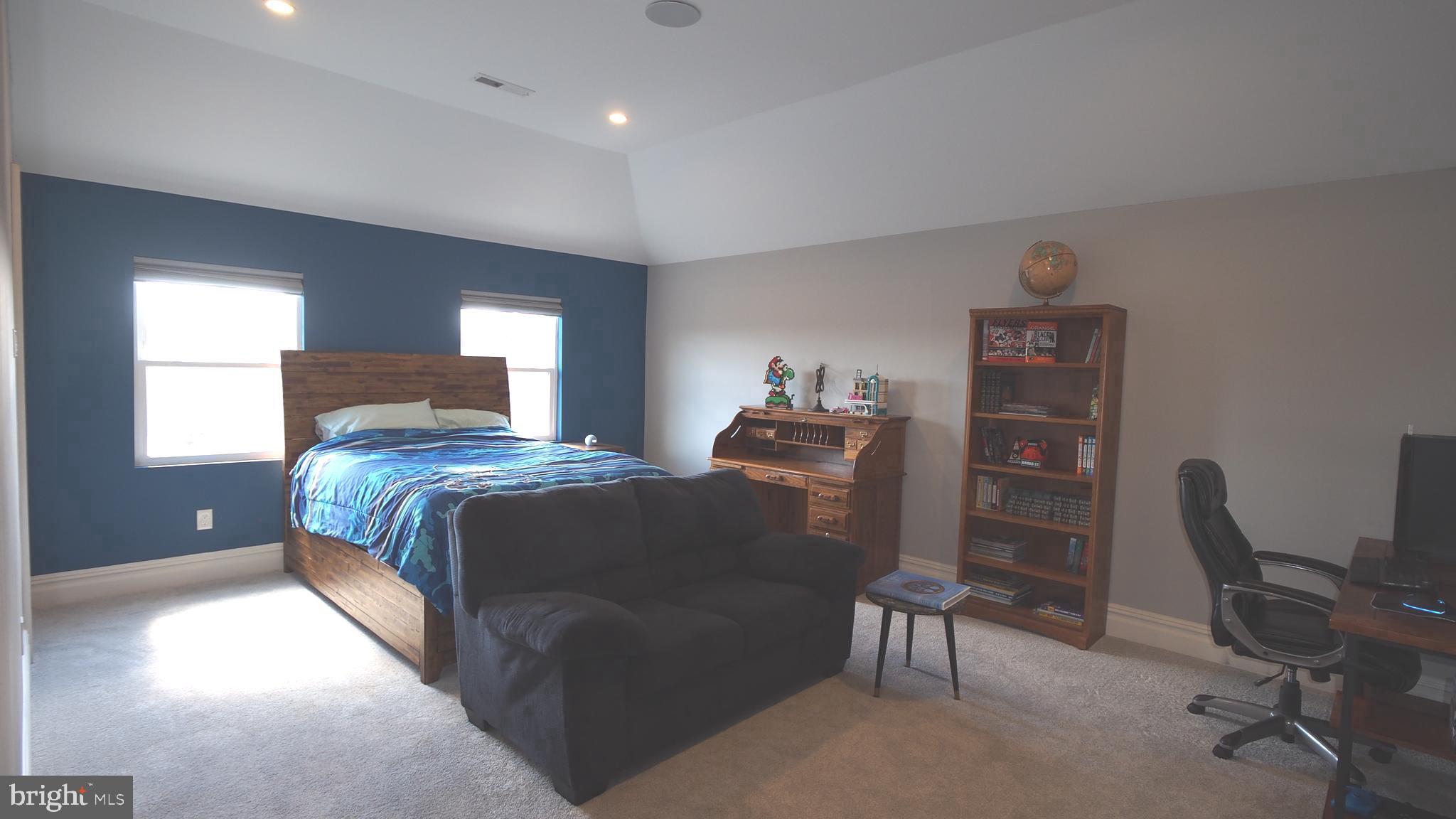 PINEVILLE - Residential