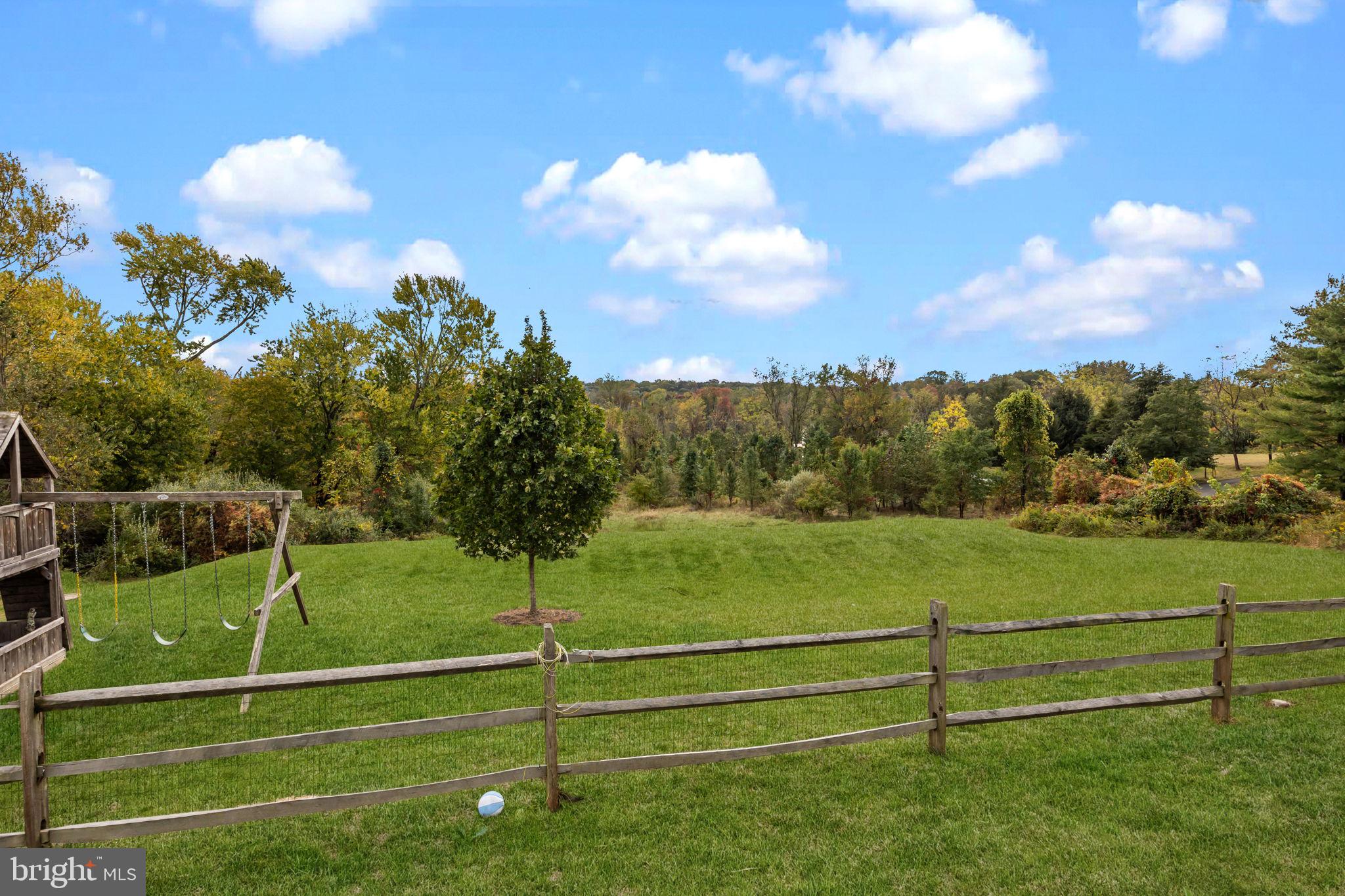 PINEVILLE - Residential