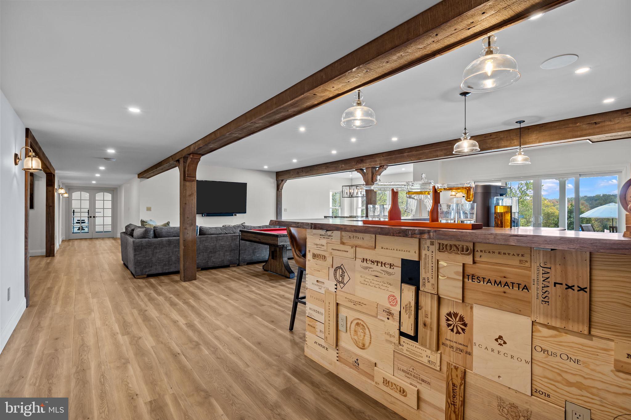 PINEVILLE - Residential