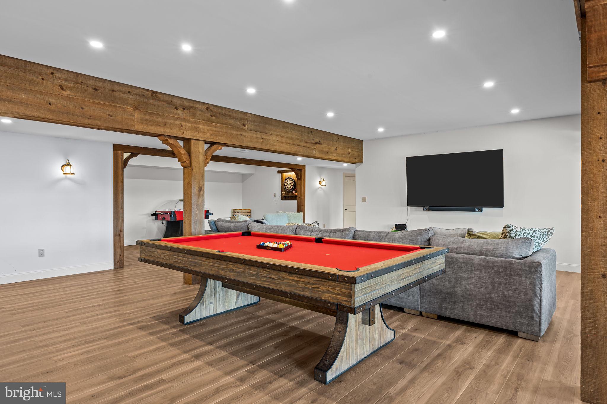 PINEVILLE - Residential