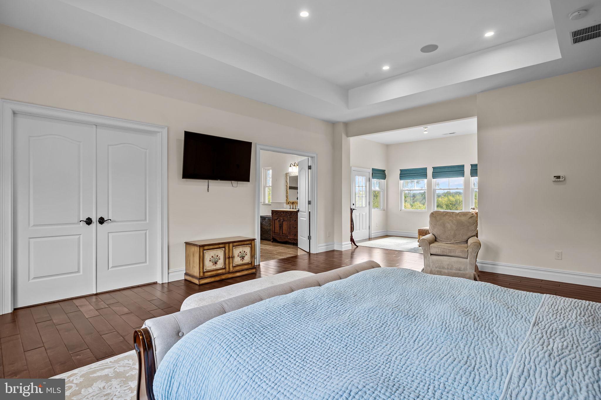 PINEVILLE - Residential