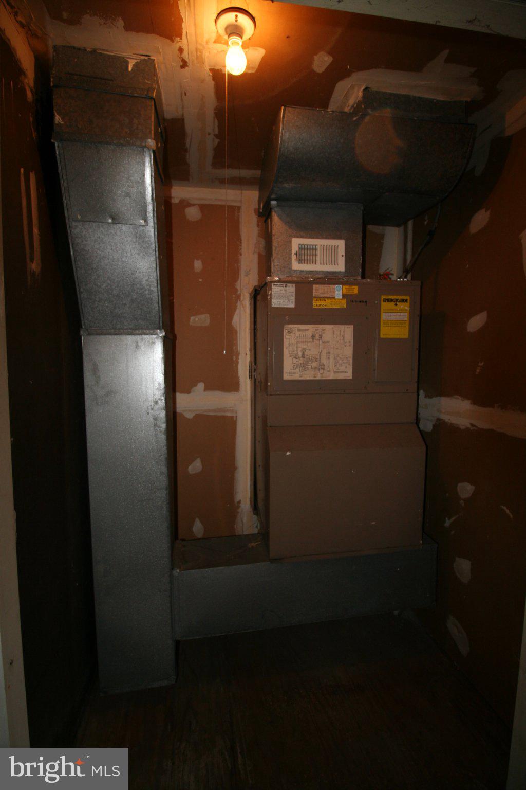 7718 LAFAYETTE FOREST DRIVE 24