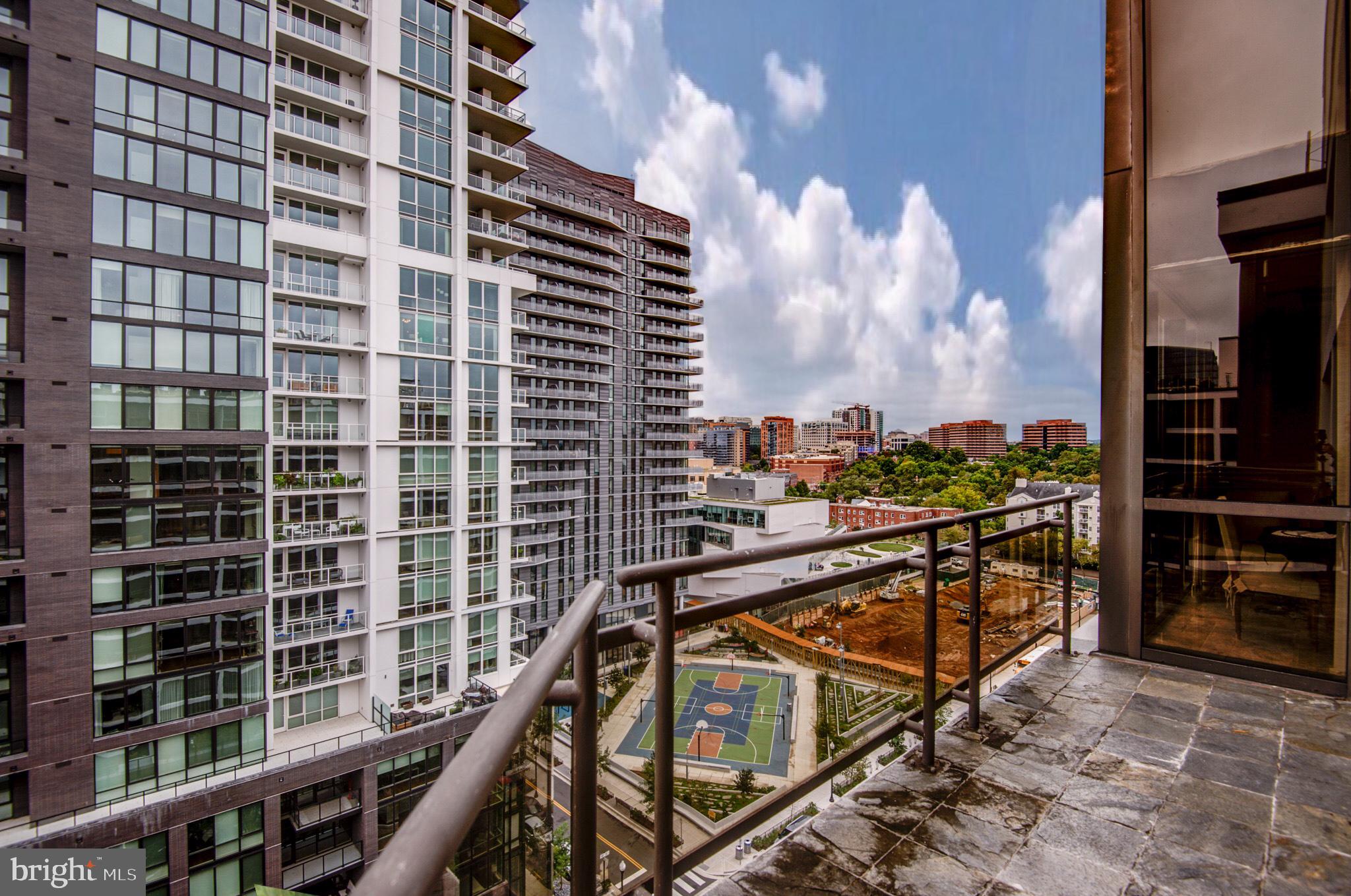 ATRIUM CONDO - Residential