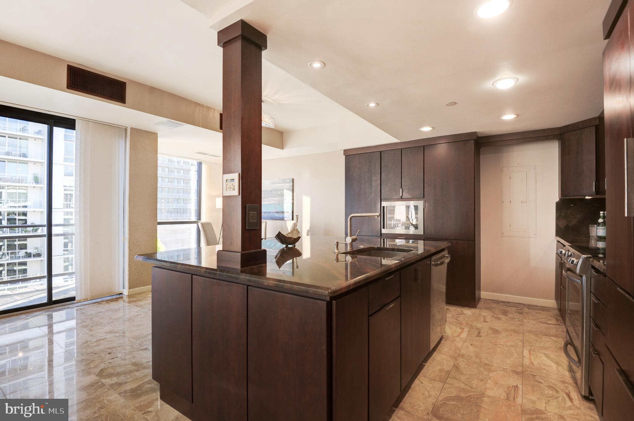 ATRIUM CONDO - Residential